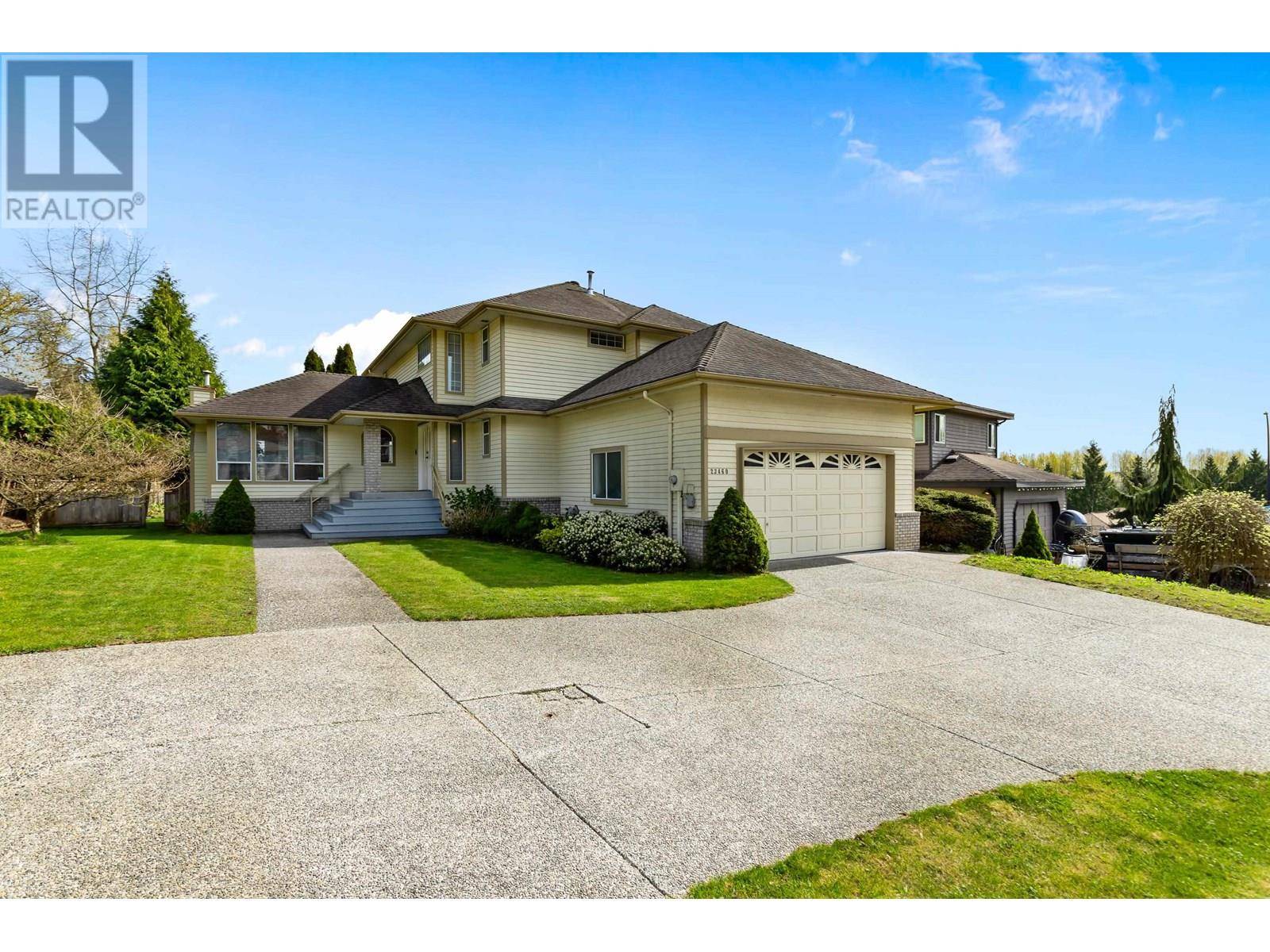 Maple Ridge, BC V2W1A9,23460 108B AVENUE