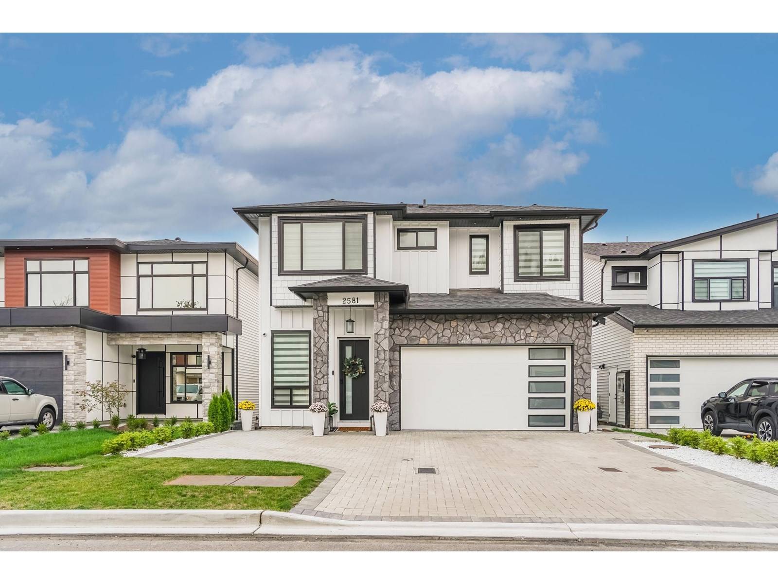 Abbotsford, BC V4X0C4,2581 TERMINAL COURT
