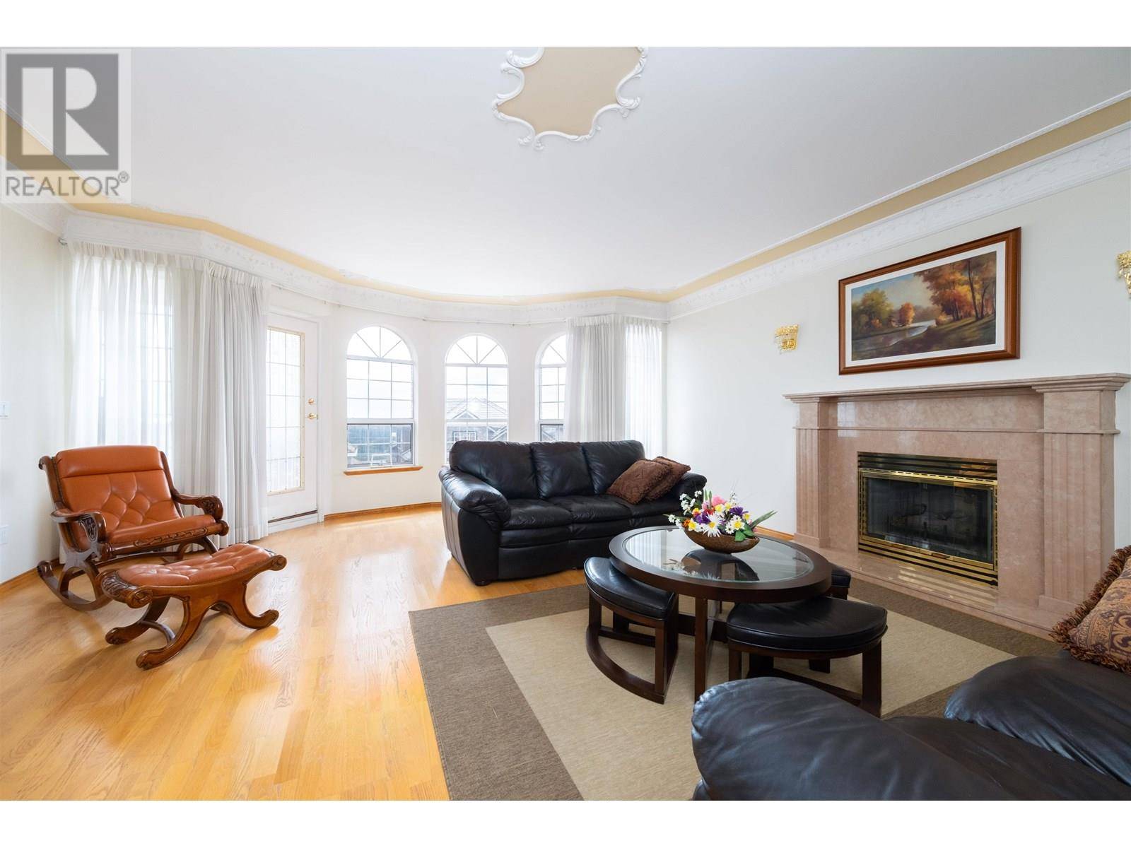 Coquitlam, BC V3K6R9,2248 SICAMOUS AVENUE