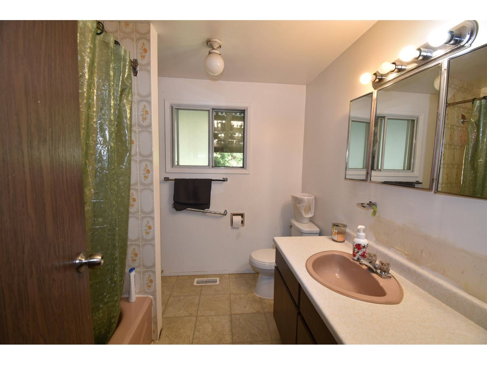 Hope, BC V0X1L3,21169 LANDSTROM ROAD|Hope