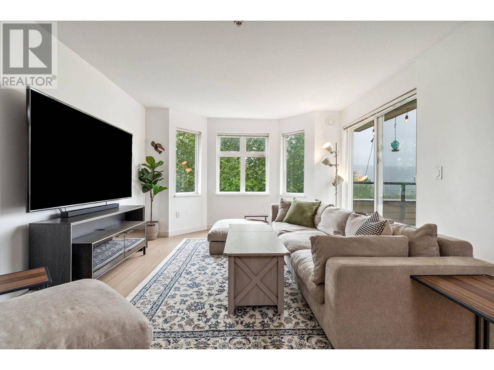 Port Moody, BC V3H0B2,160 SHORELINE CIR #501