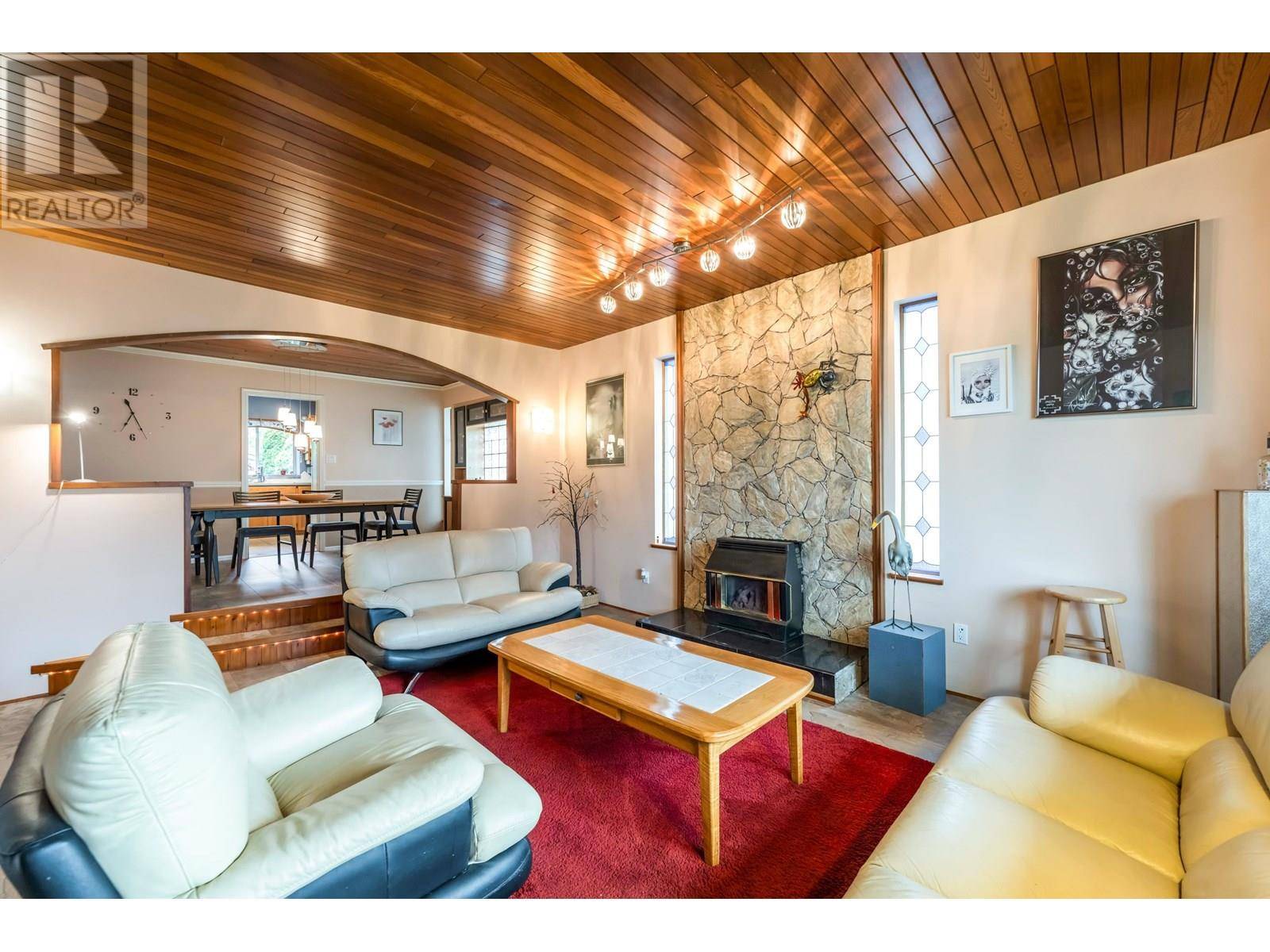 Maple Ridge, BC V2X0B4,12176 CHERRYWOOD DRIVE