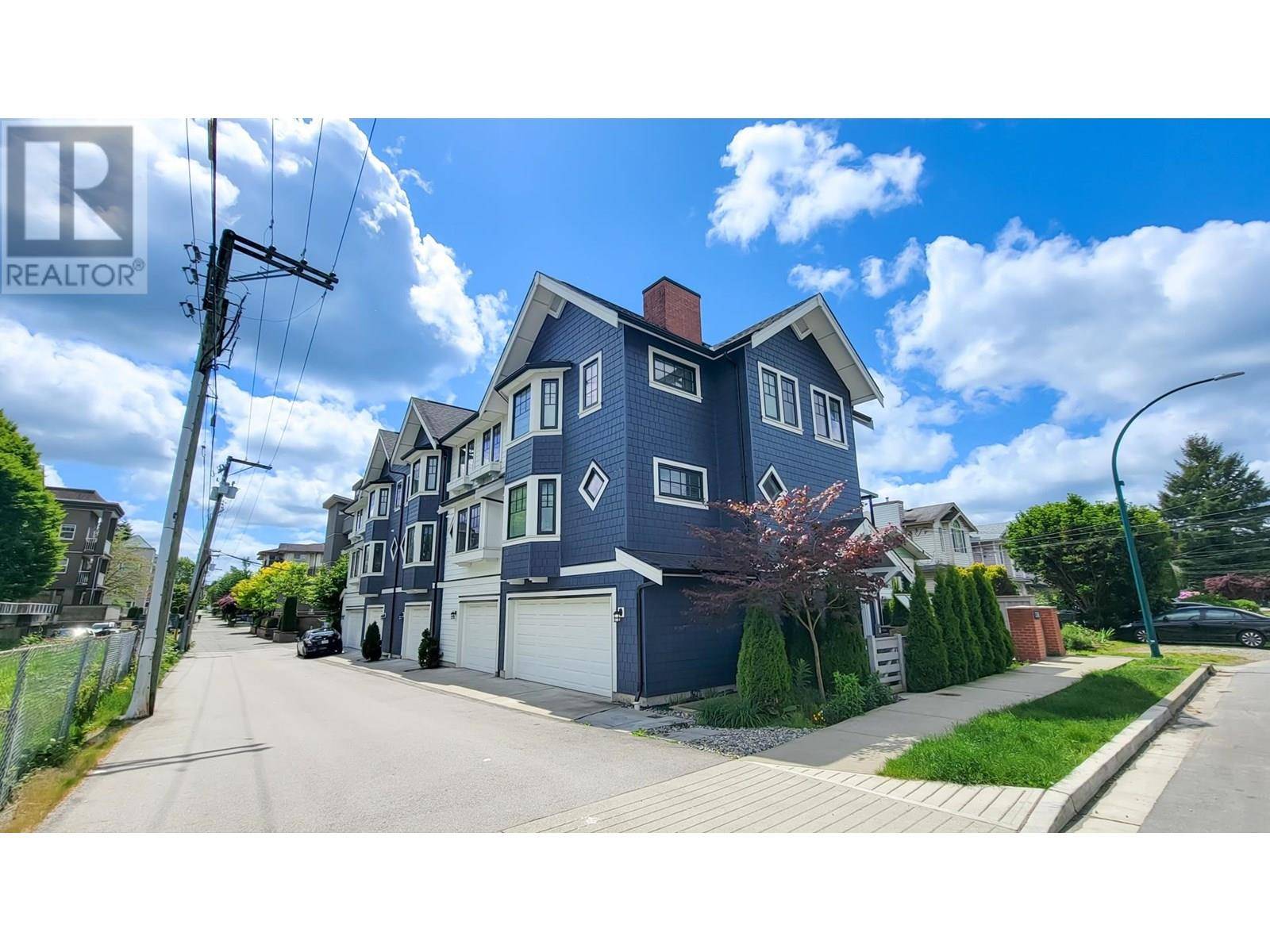 Port Coquitlam, BC V3C1Y2,2338 KELLY AVE #2