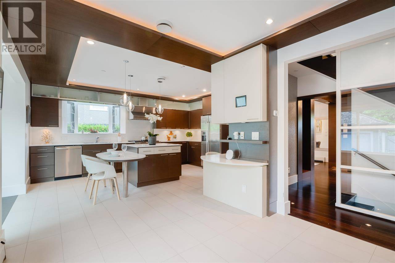 Vancouver, BC V6M3R3,5361 CYPRESS STREET