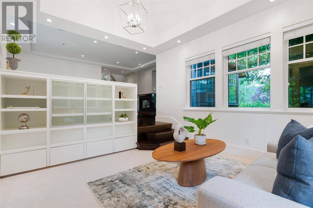 Vancouver, BC V6M3R3,5361 CYPRESS STREET