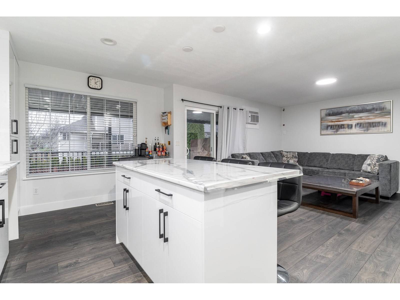 Abbotsford, BC V4X2S5,2886 BOXCAR STREET