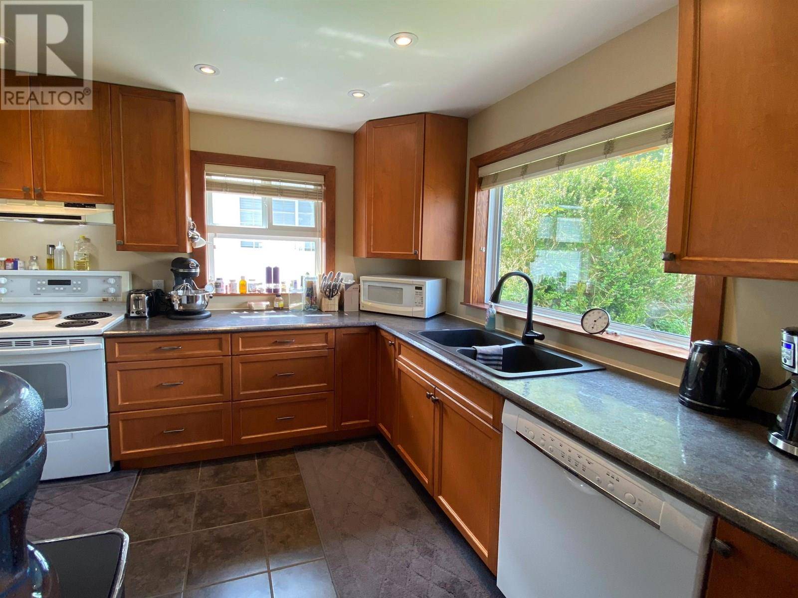 Prince Rupert, BC V8J2N8,1217 E 8TH AVENUE