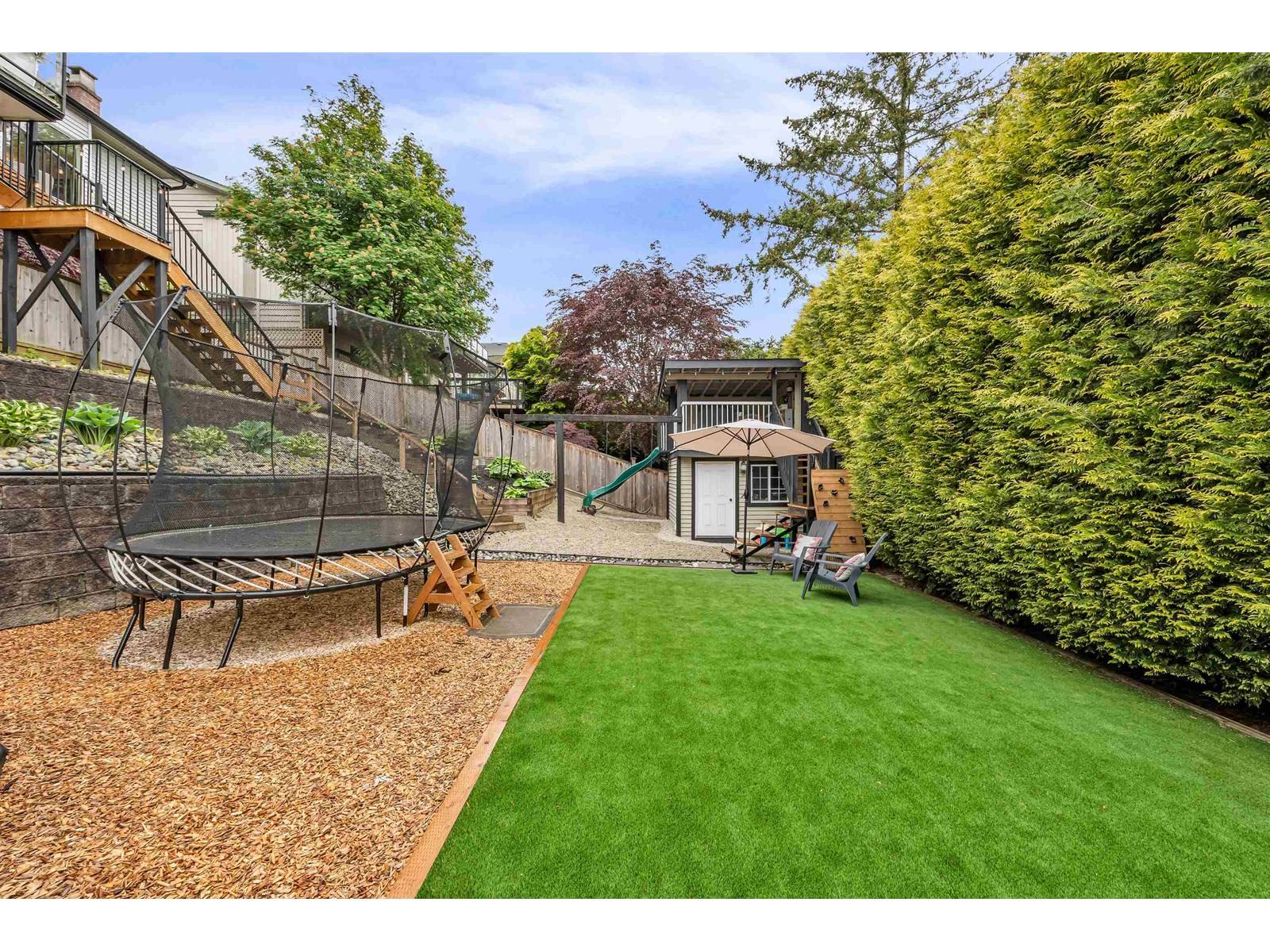 Langley, BC V3A3K1,20755 46A AVENUE