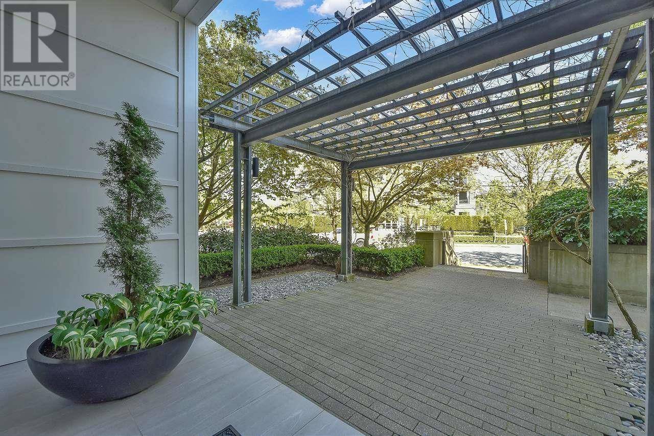 Port Coquitlam, BC V3B0L3,550 SEABORNE PL #305