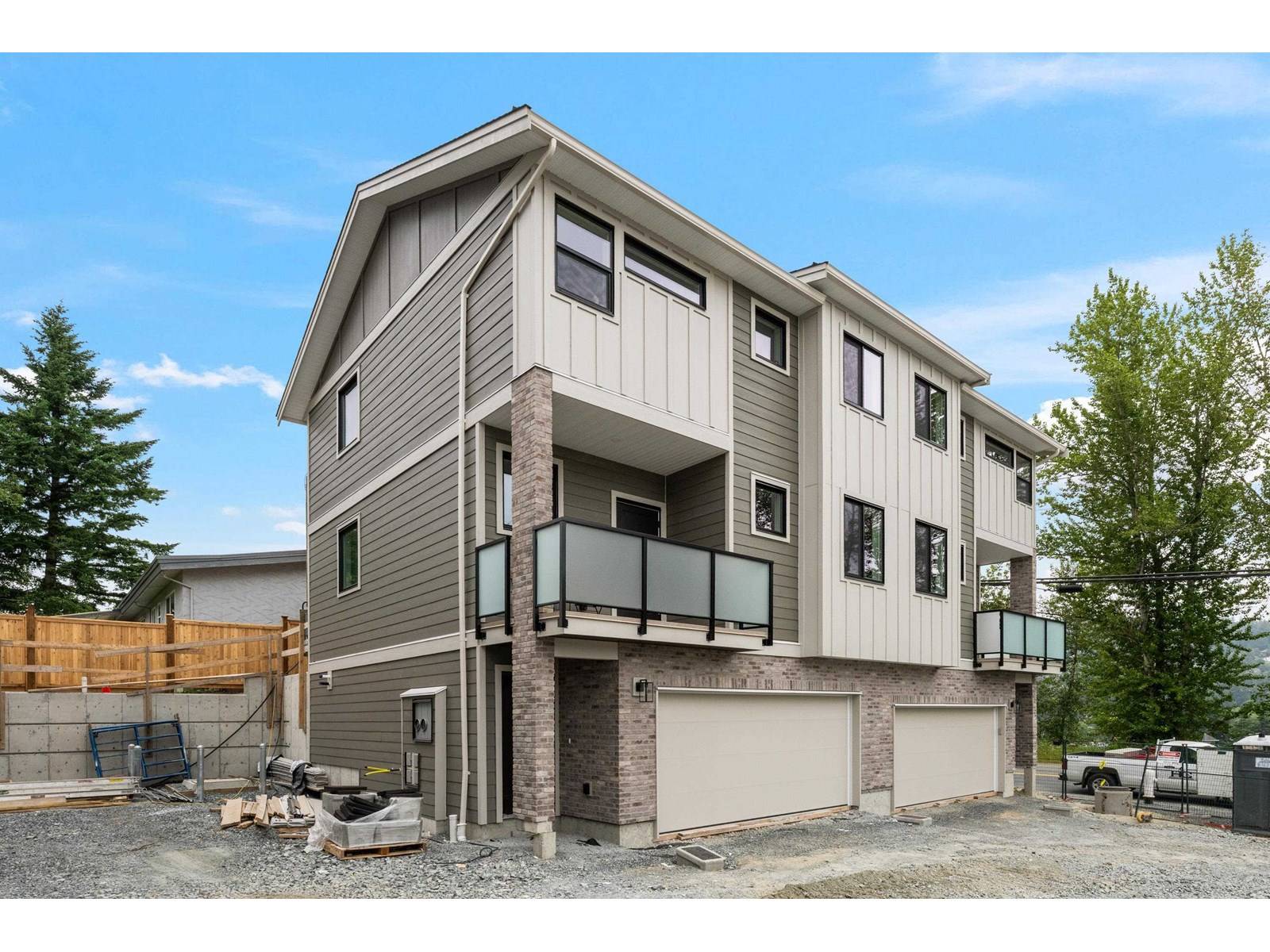 Abbotsford, BC V2S4S3,2477 BECK ROAD
