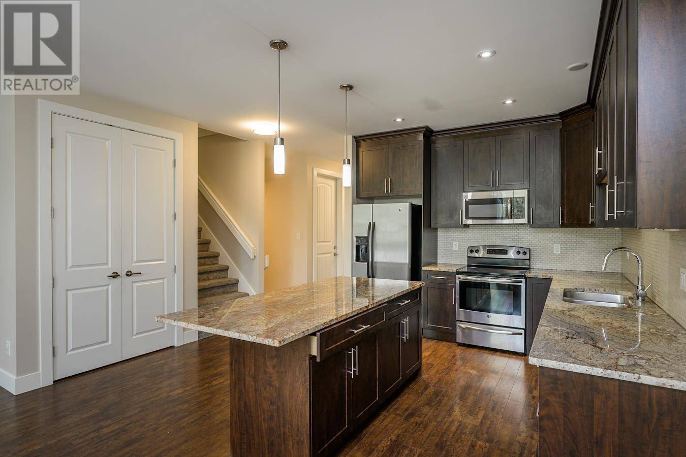 Prince George, BC V2N6R3,6713 WESTMOUNT DR #105