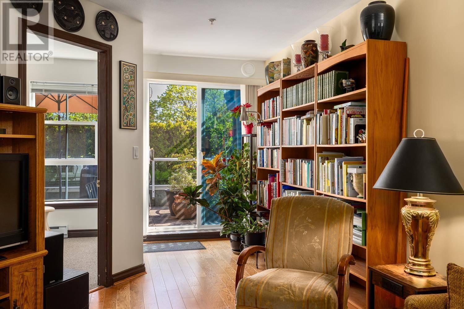 Vancouver, BC V6N4K6,5723 COLLINGWOOD ST #206
