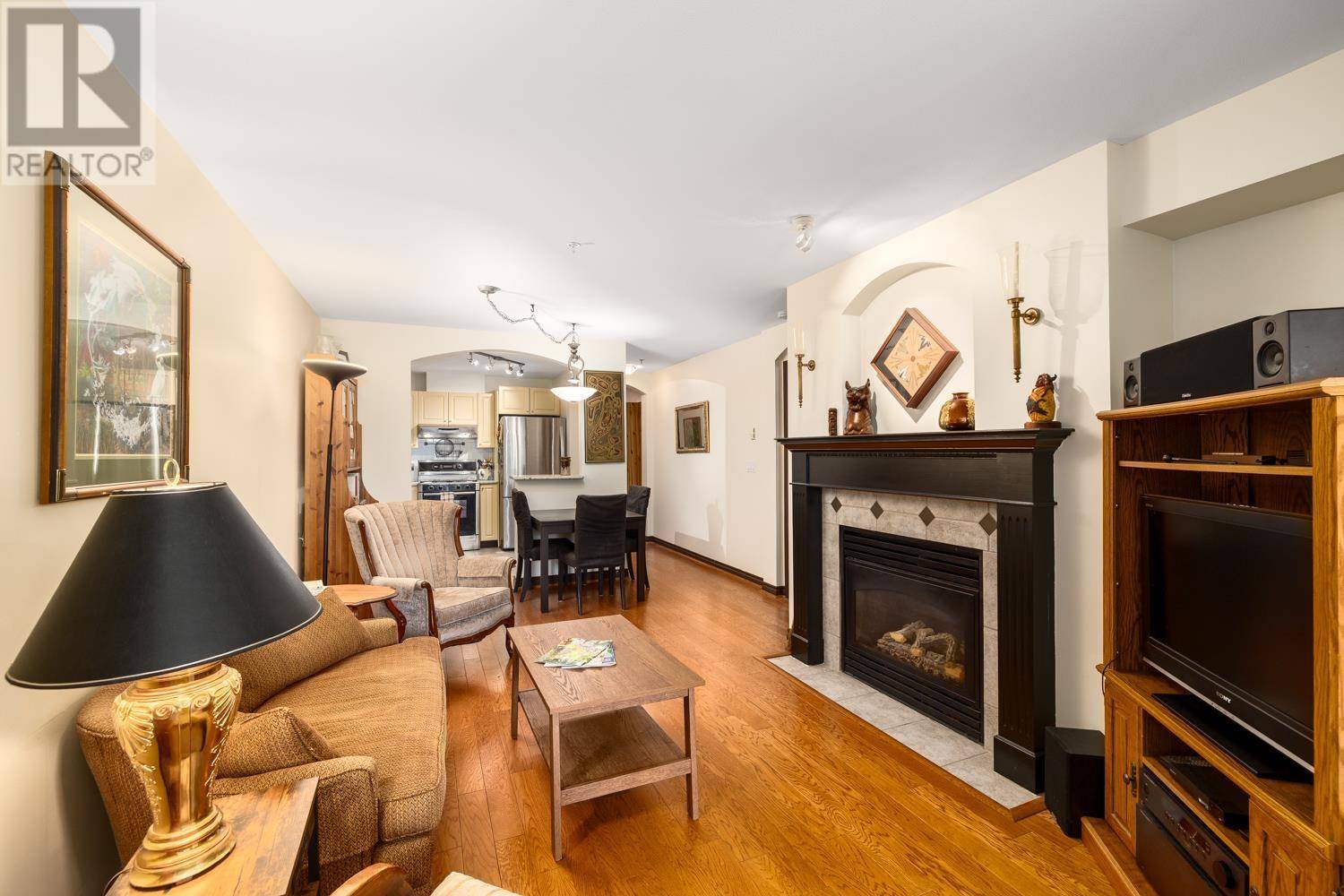Vancouver, BC V6N4K6,5723 COLLINGWOOD ST #206