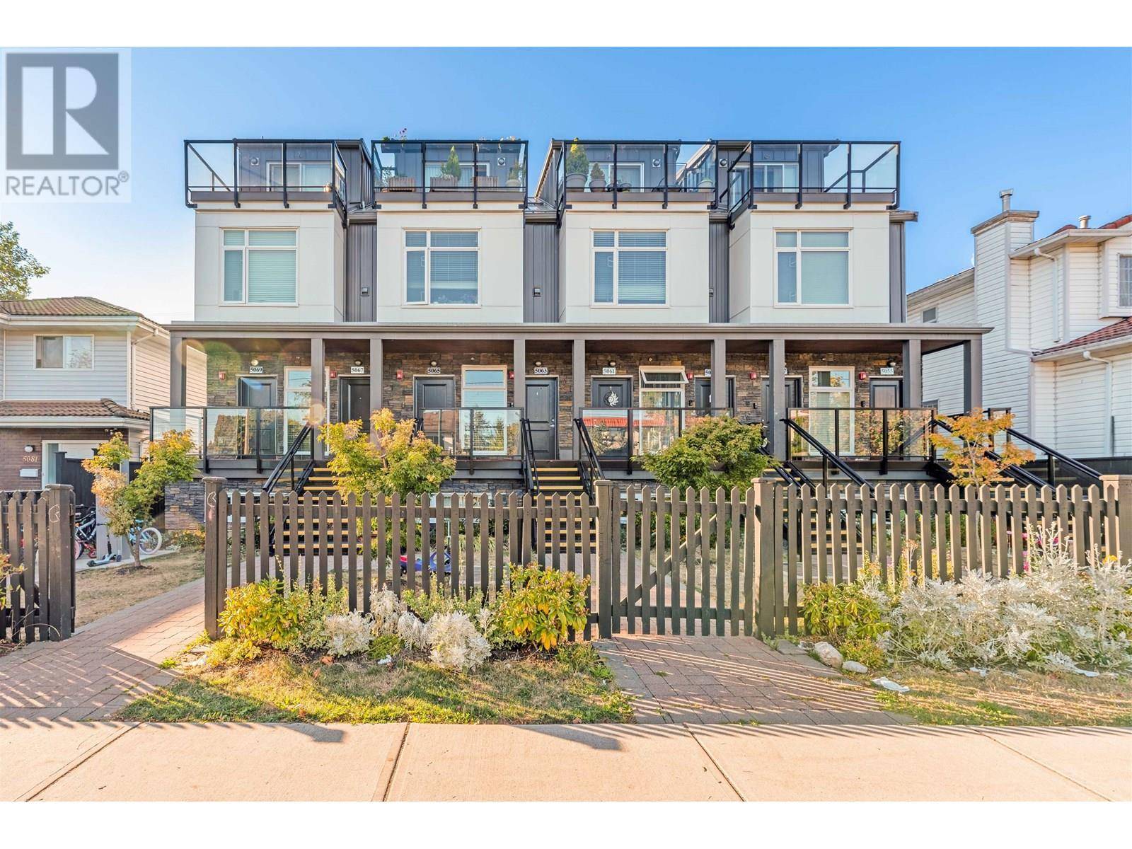 Vancouver, BC V5R3R8,5069 EARLES STREET
