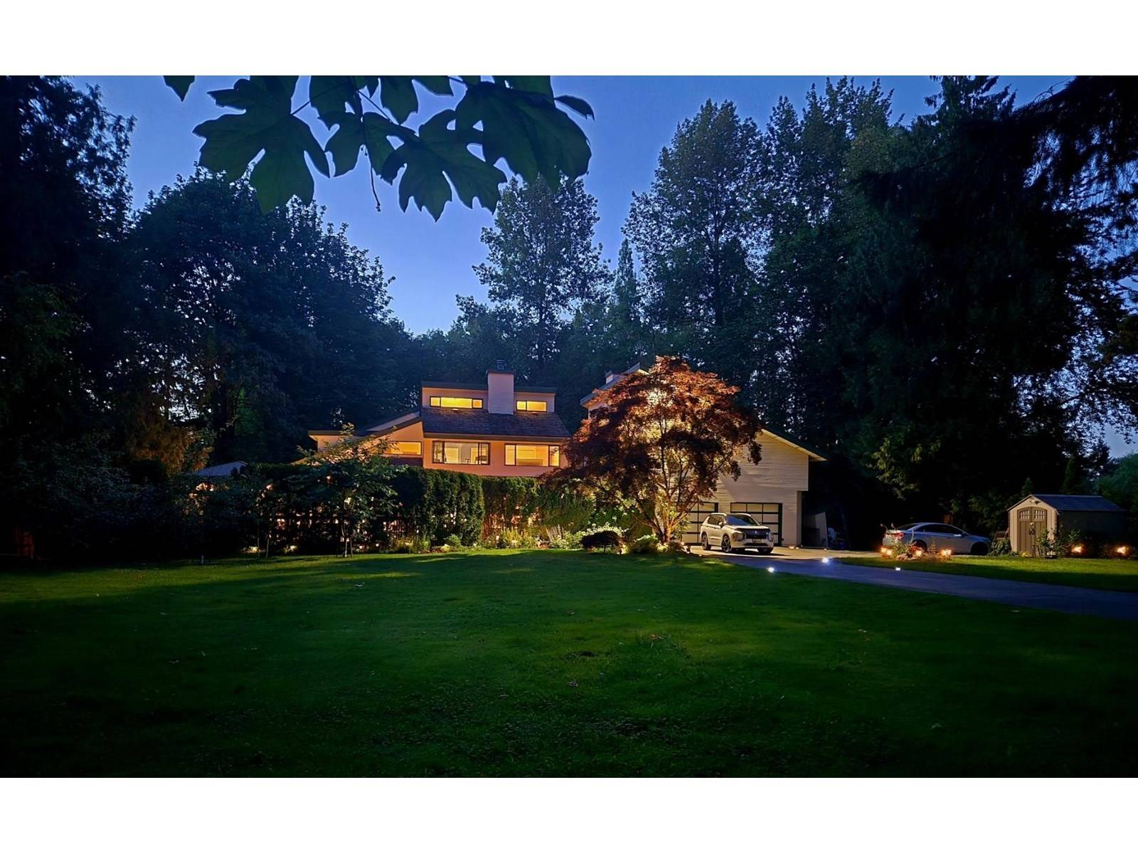 Surrey, BC V4N6B3,19025 84TH AVENUE