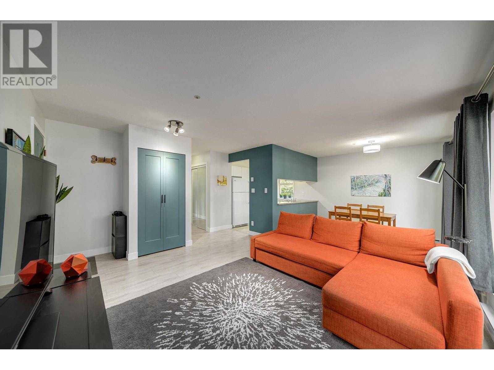 Port Coquitlam, BC V3C1V5,2120 CENTRAL AVE #1