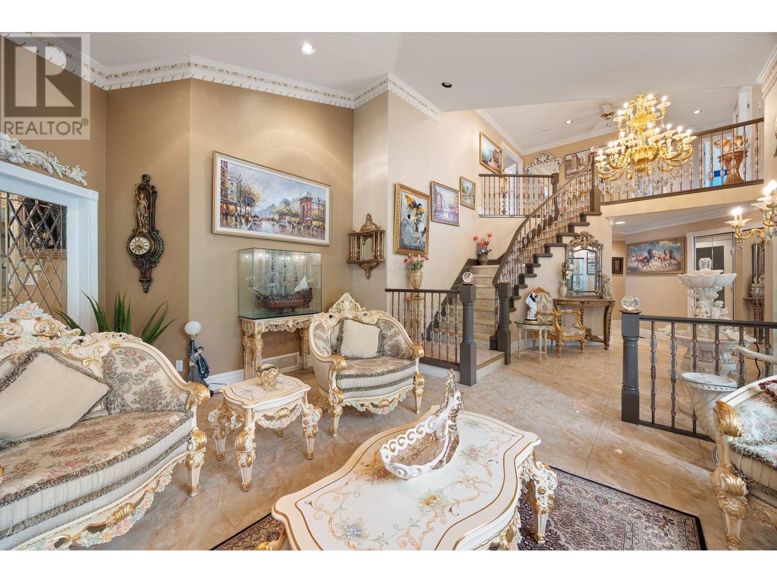 North Vancouver, BC V7H2Y6,1766 EMERSON COURT