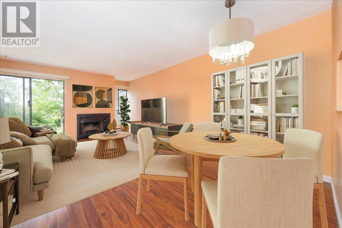 North Vancouver, BC V7M1P3,230 West 14TH ST #22