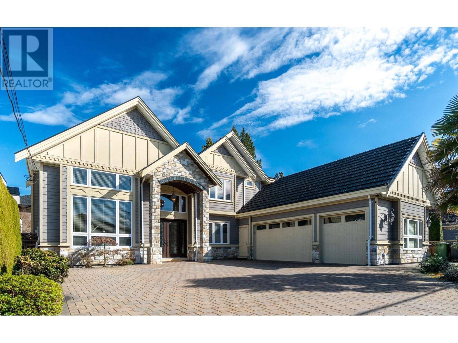 Richmond, BC V7A2C6,9028 PINEWELL CRESCENT