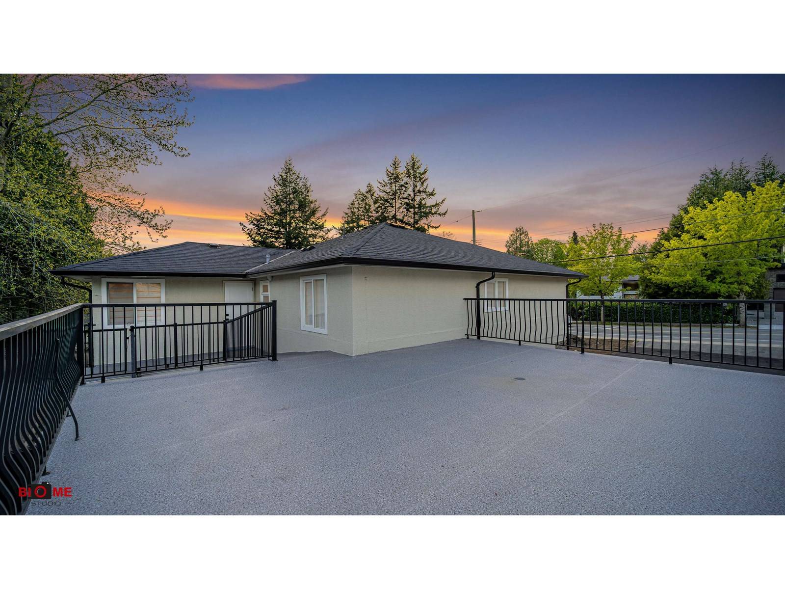Delta, BC V4C2B7,11238 82 AVENUE
