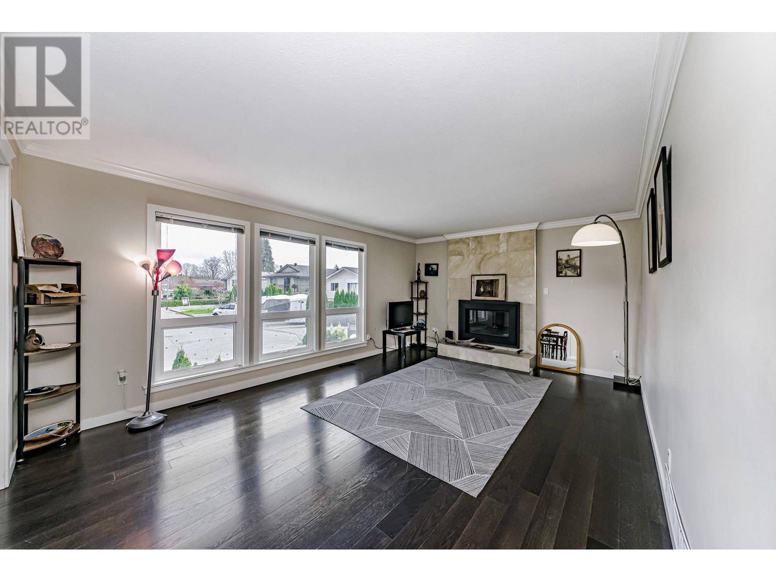 Port Coquitlam, BC V3B5X3,3151 FREY PLACE
