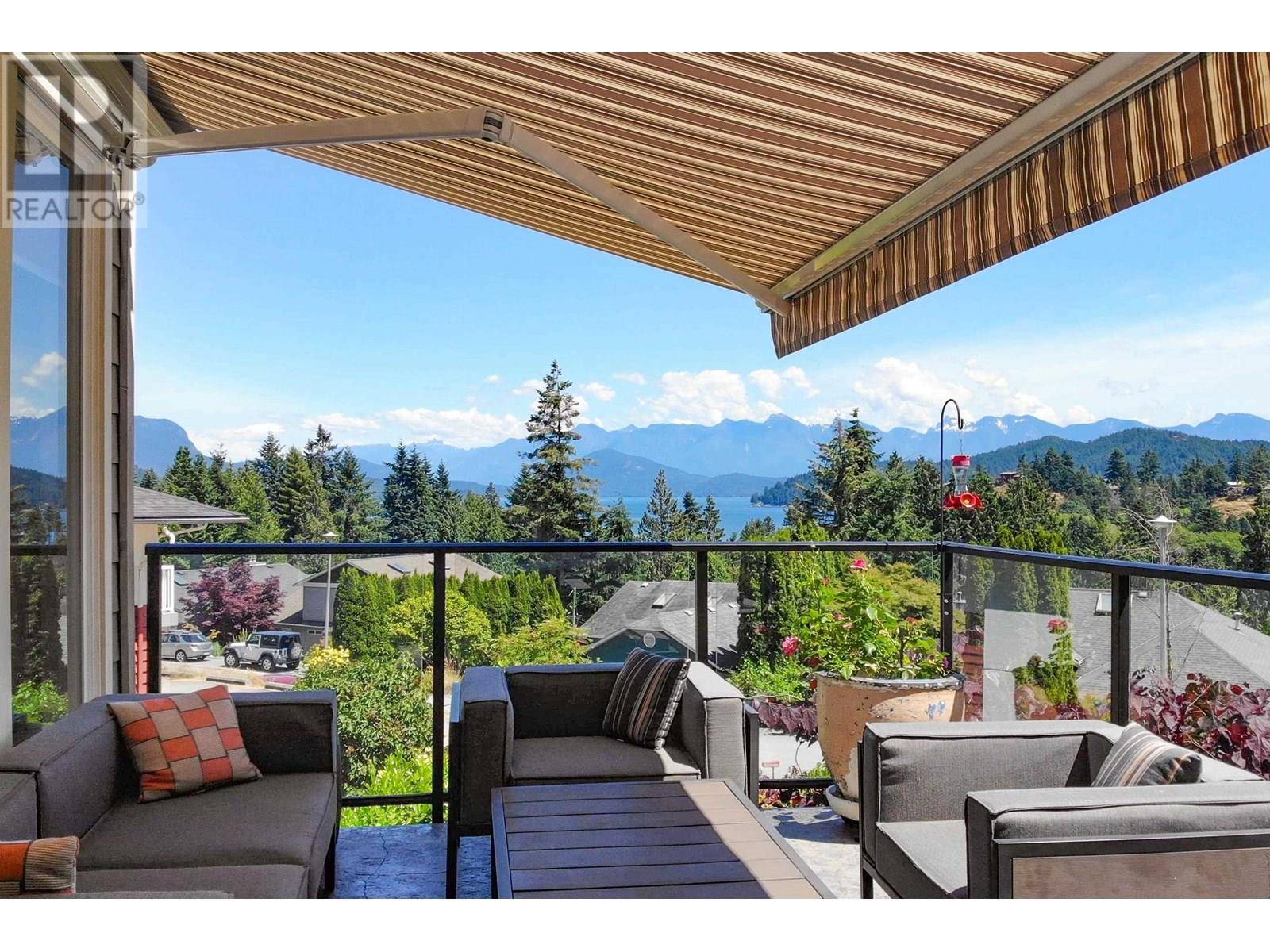 Gibsons, BC V0N1V8,830 BAYVIEW HEIGHTS ROAD