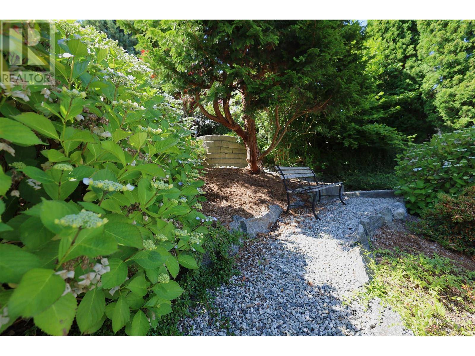 Gibsons, BC V0N1V0,441 S FLETCHER ROAD