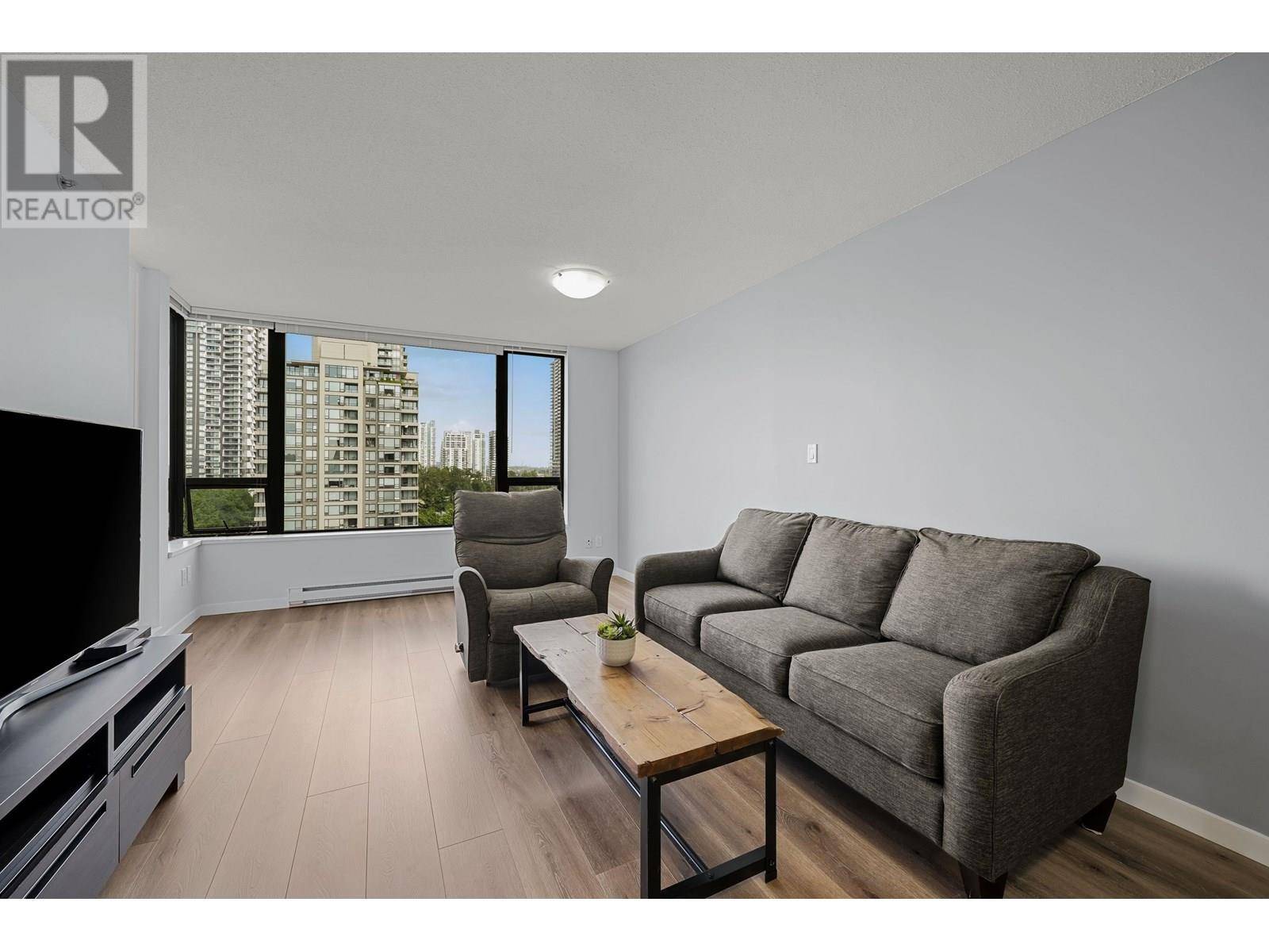 Burnaby, BC V5C0A3,4118 DAWSON ST #1105