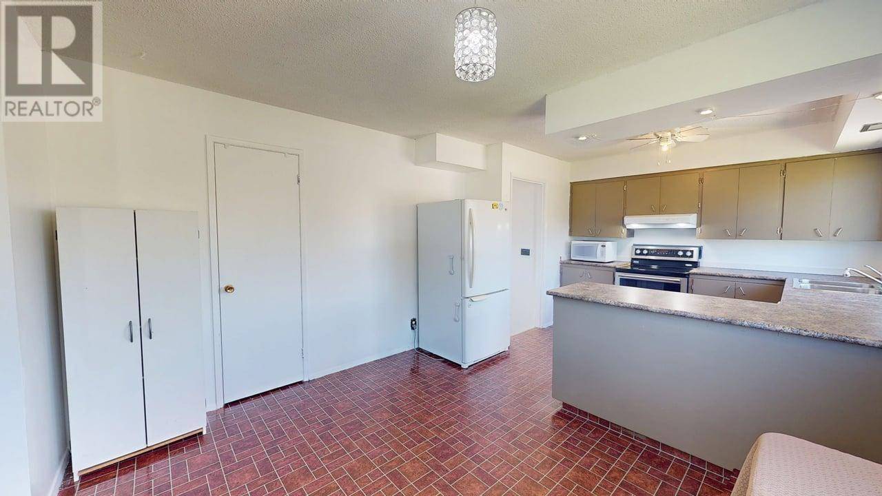 Fort St. John, BC V1J1R2,9311 98A AVENUE