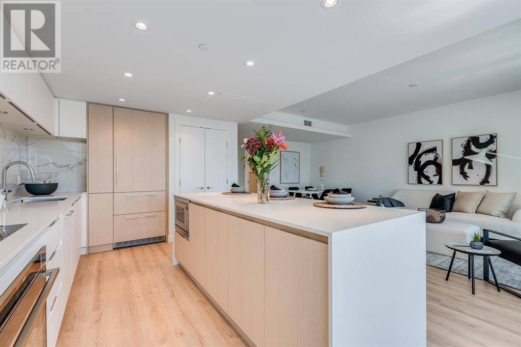 North Vancouver, BC V7J0E6,1500 FERN ST #610