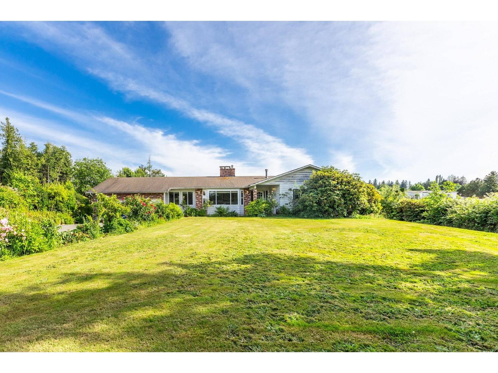 Langley, BC V4W1Z1,24990 36 AVENUE