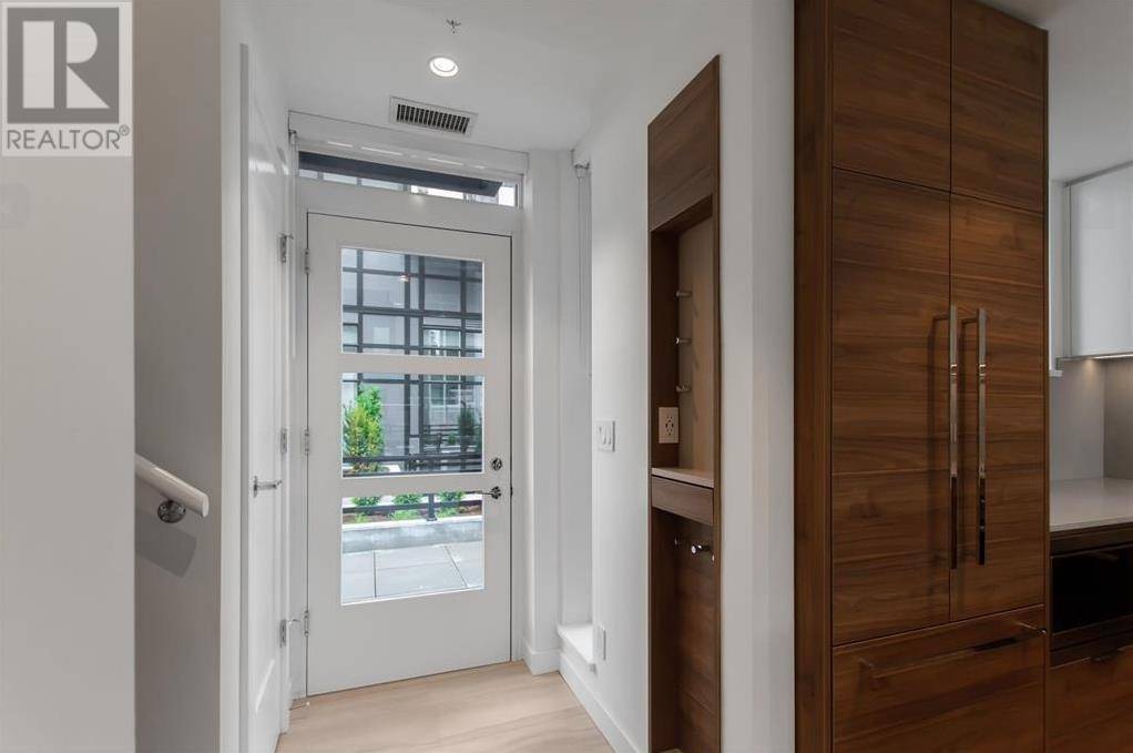 Coquitlam, BC V3K0G9,1045 AUSTIN AVE #410