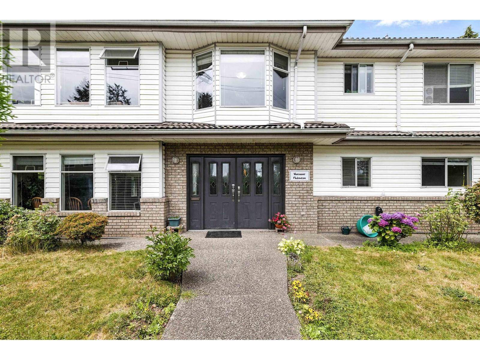 Burnaby, BC V5E1L1,7363 ELWELL STREET