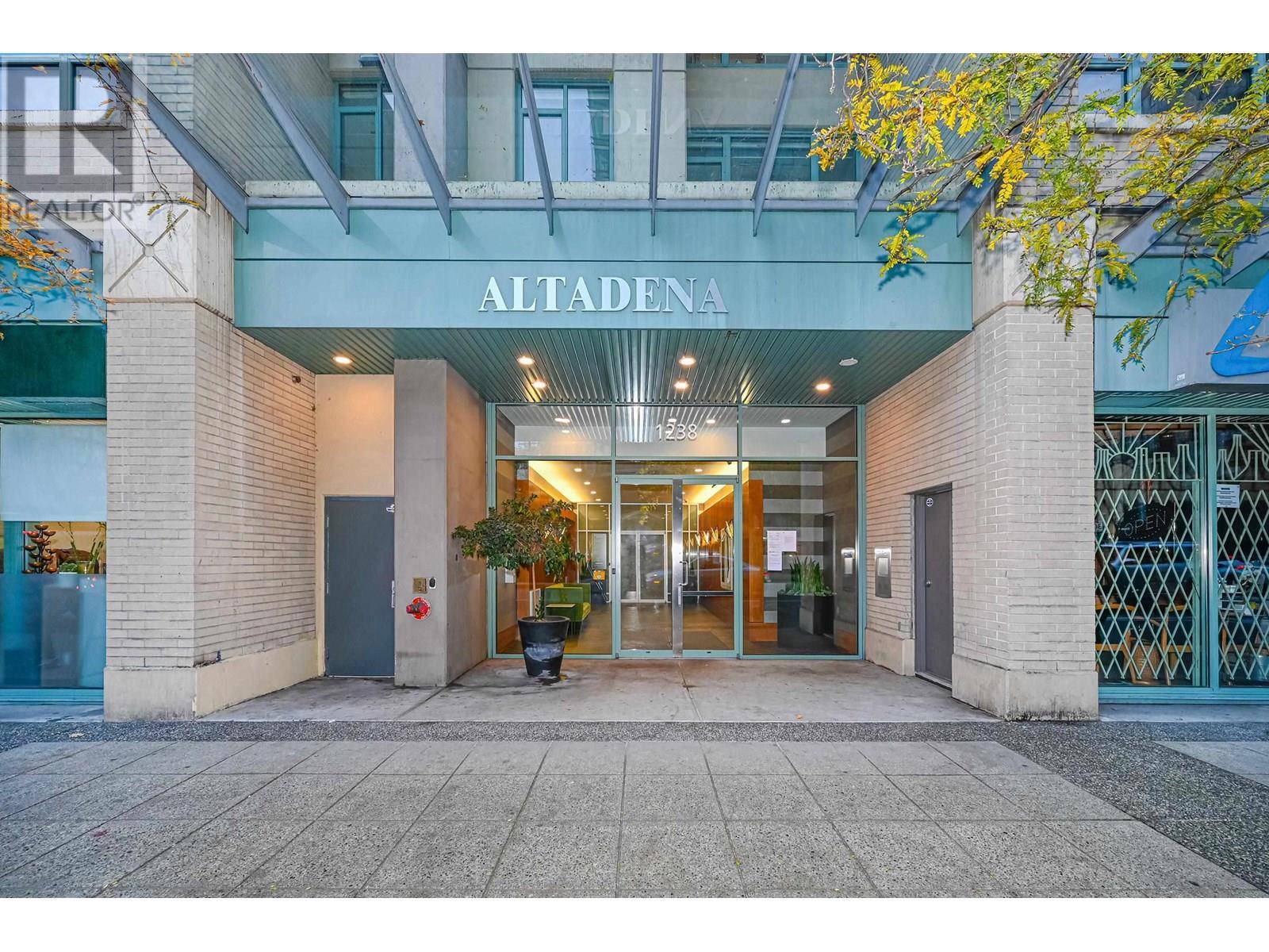 Vancouver, BC V6Z3E1,1238 BURRARD ST #1207