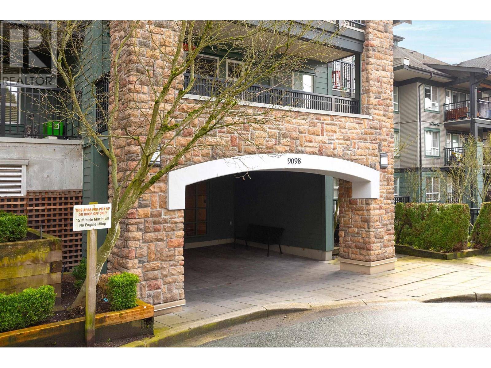 Burnaby, BC V3N0A6,9098 HALSTON CT #213
