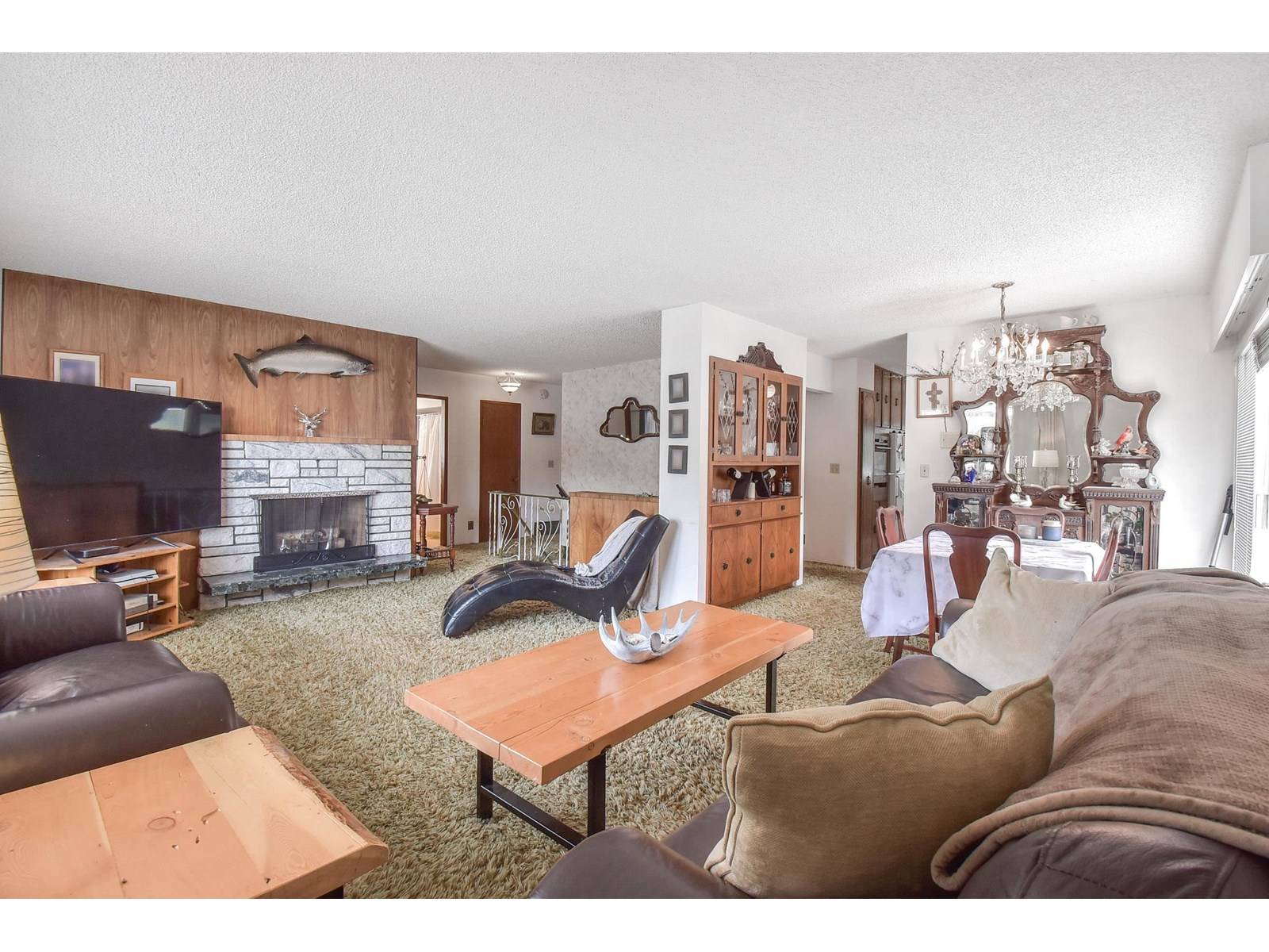 White Rock, BC V4B4P6,1236 LEE STREET
