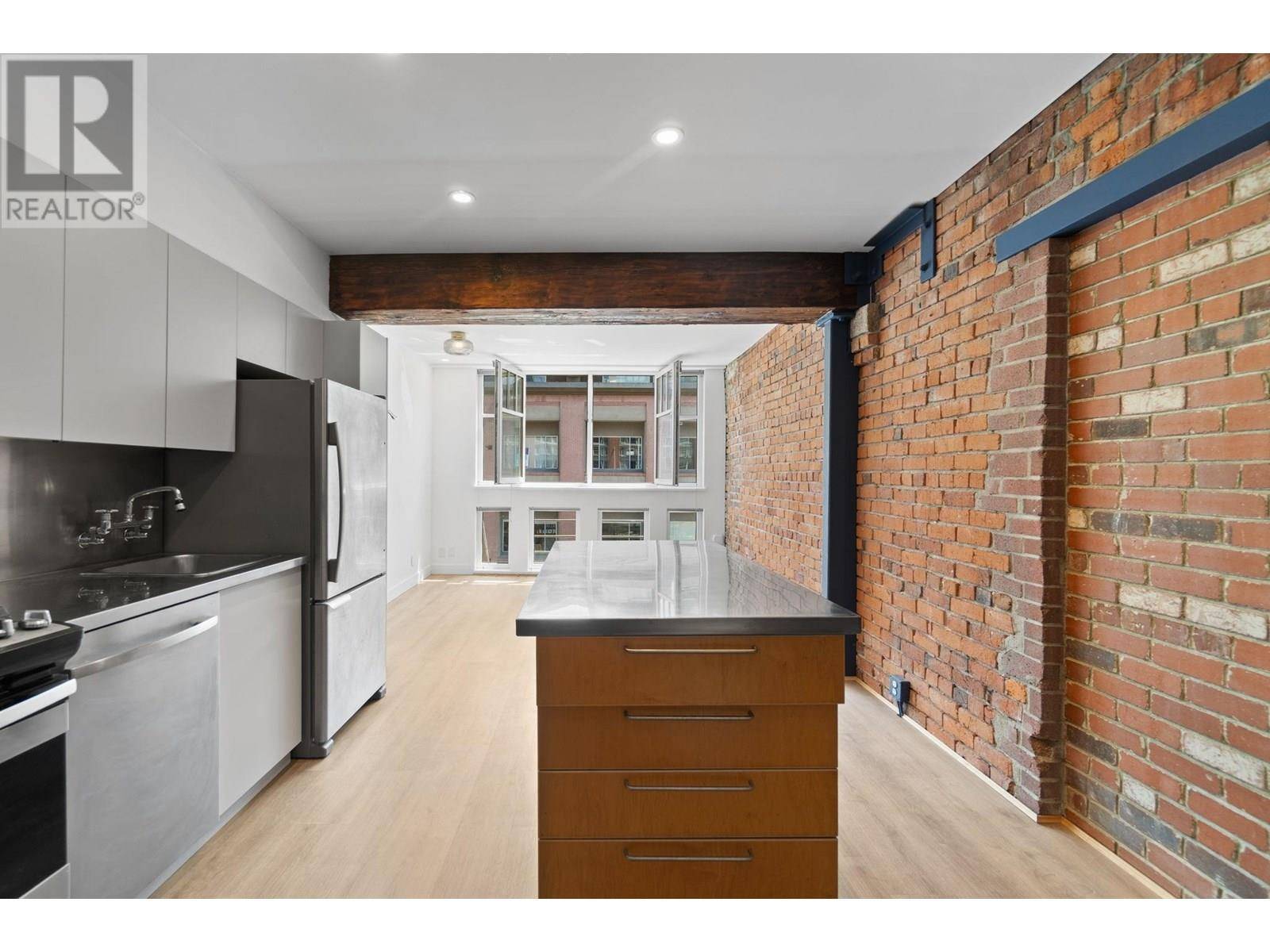 Vancouver, BC V6B2R9,1072 HAMILTON ST #308