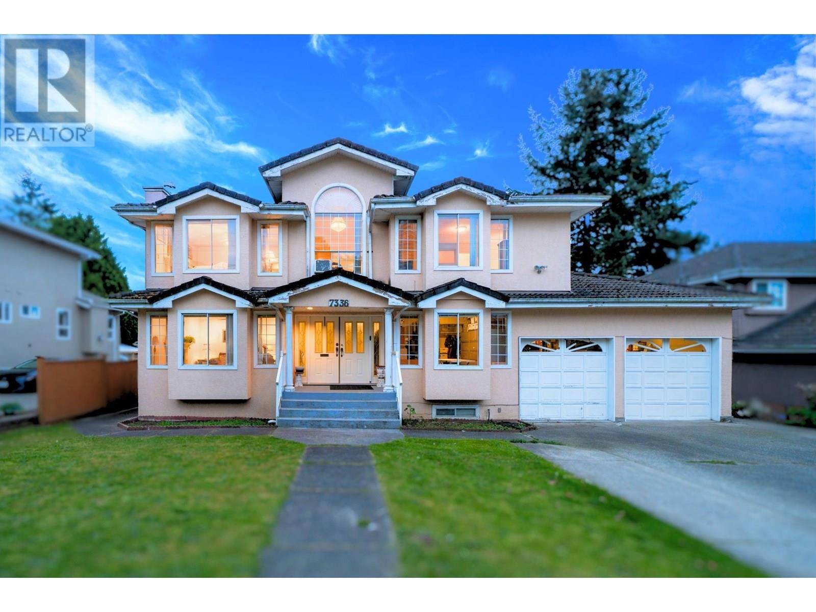 Burnaby, BC V3N1N8,7336 16TH AVENUE