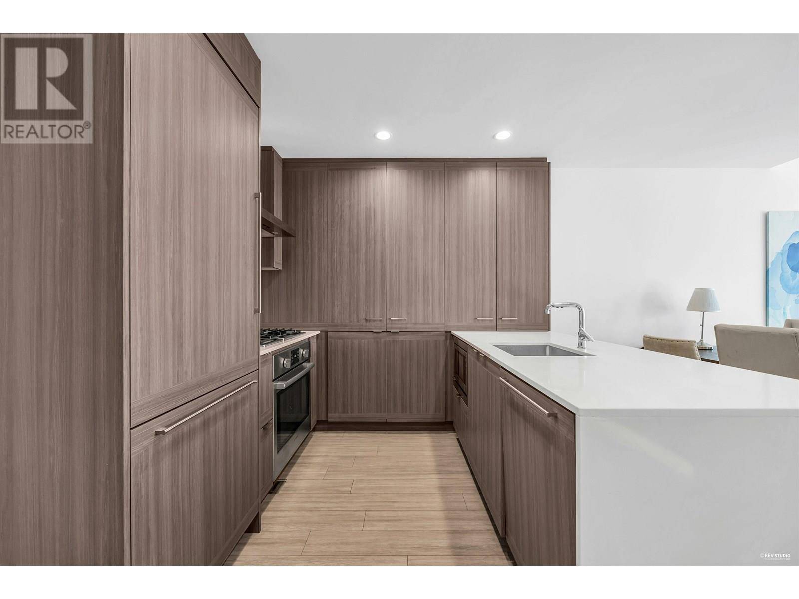 Burnaby, BC V5C0M2,2351 BETA AVE #TH302