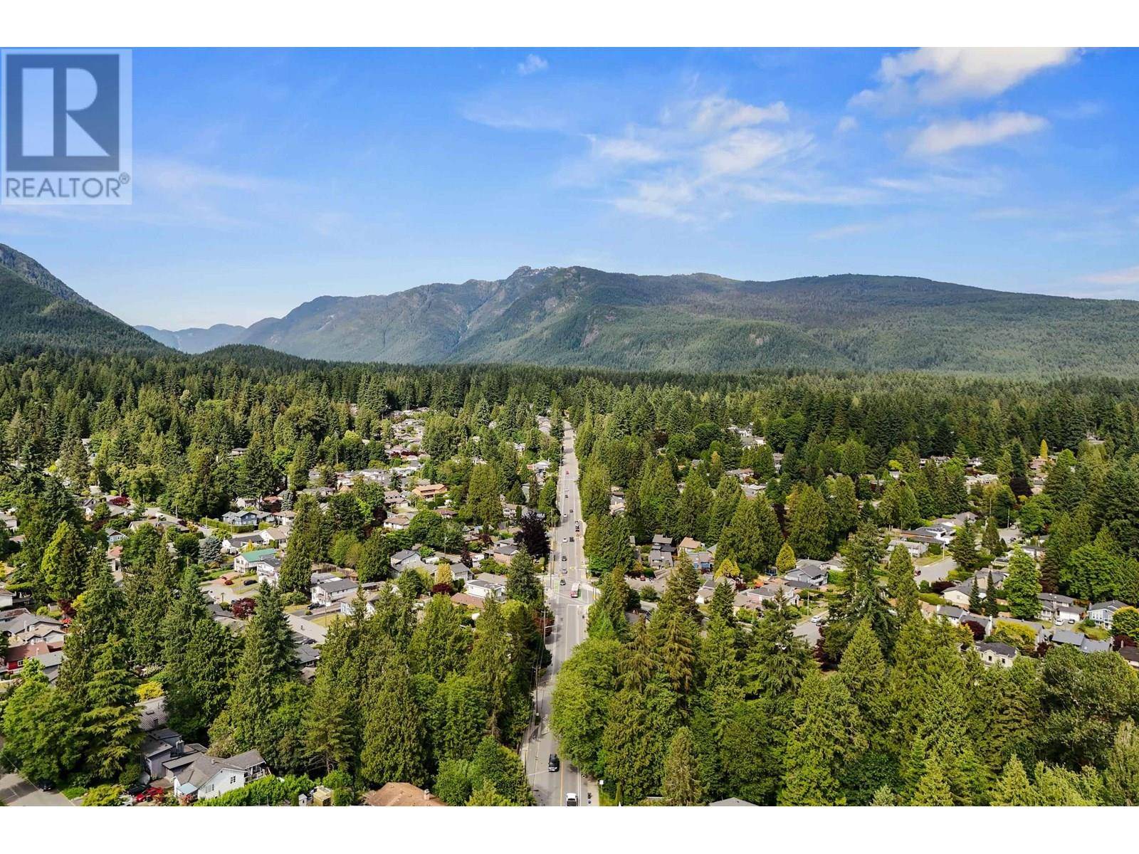 North Vancouver, BC V7J1W2,1430 DRAYCOTT ROAD
