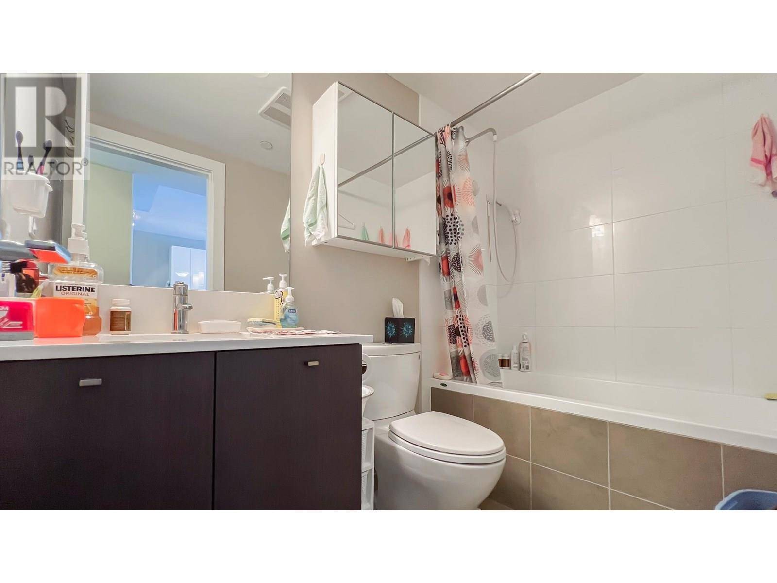 Richmond, BC V7C0A5,6971 ELMBRIDGE WAY #601