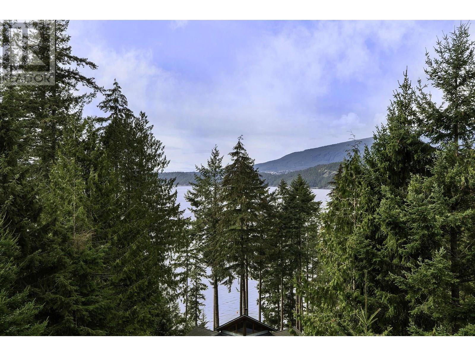 Bowen Island, BC V0N1G2,1609 ISLEVIEW LANE