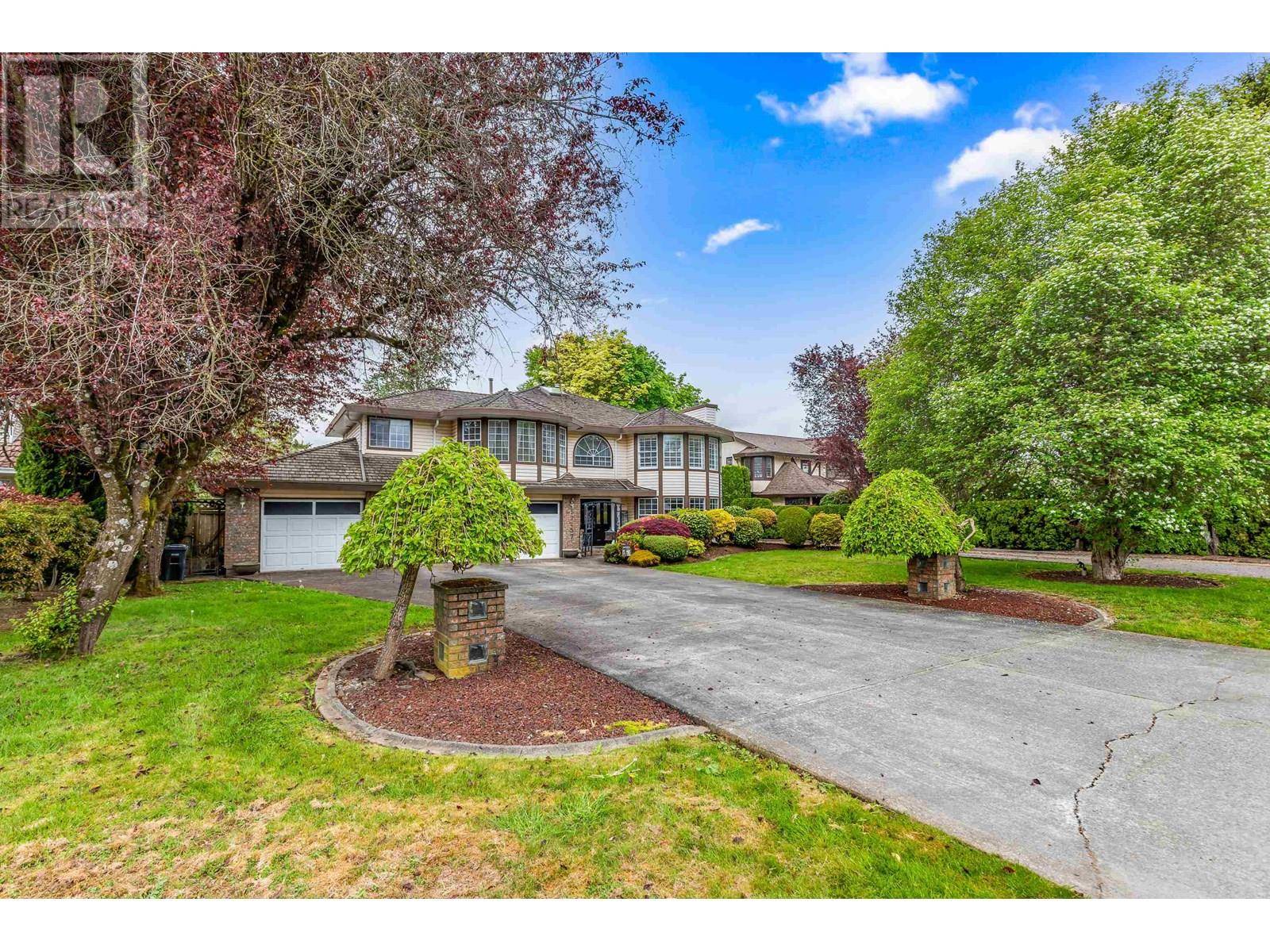 Pitt Meadows, BC V3Y2G9,12457 188 STREET