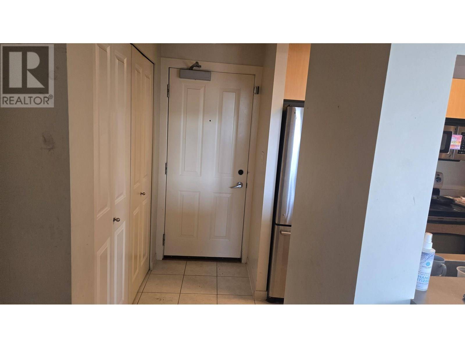 Vancouver, BC V5R6H4,3663 CROWLEY DR #2005