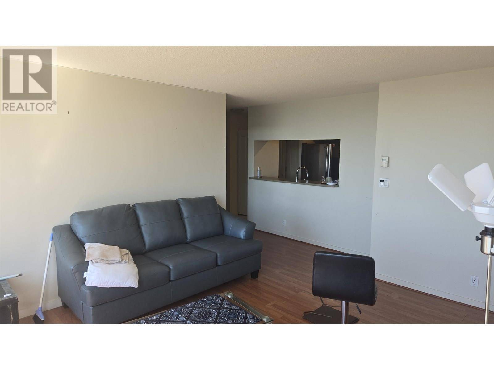 Vancouver, BC V5R6H4,3663 CROWLEY DR #2005