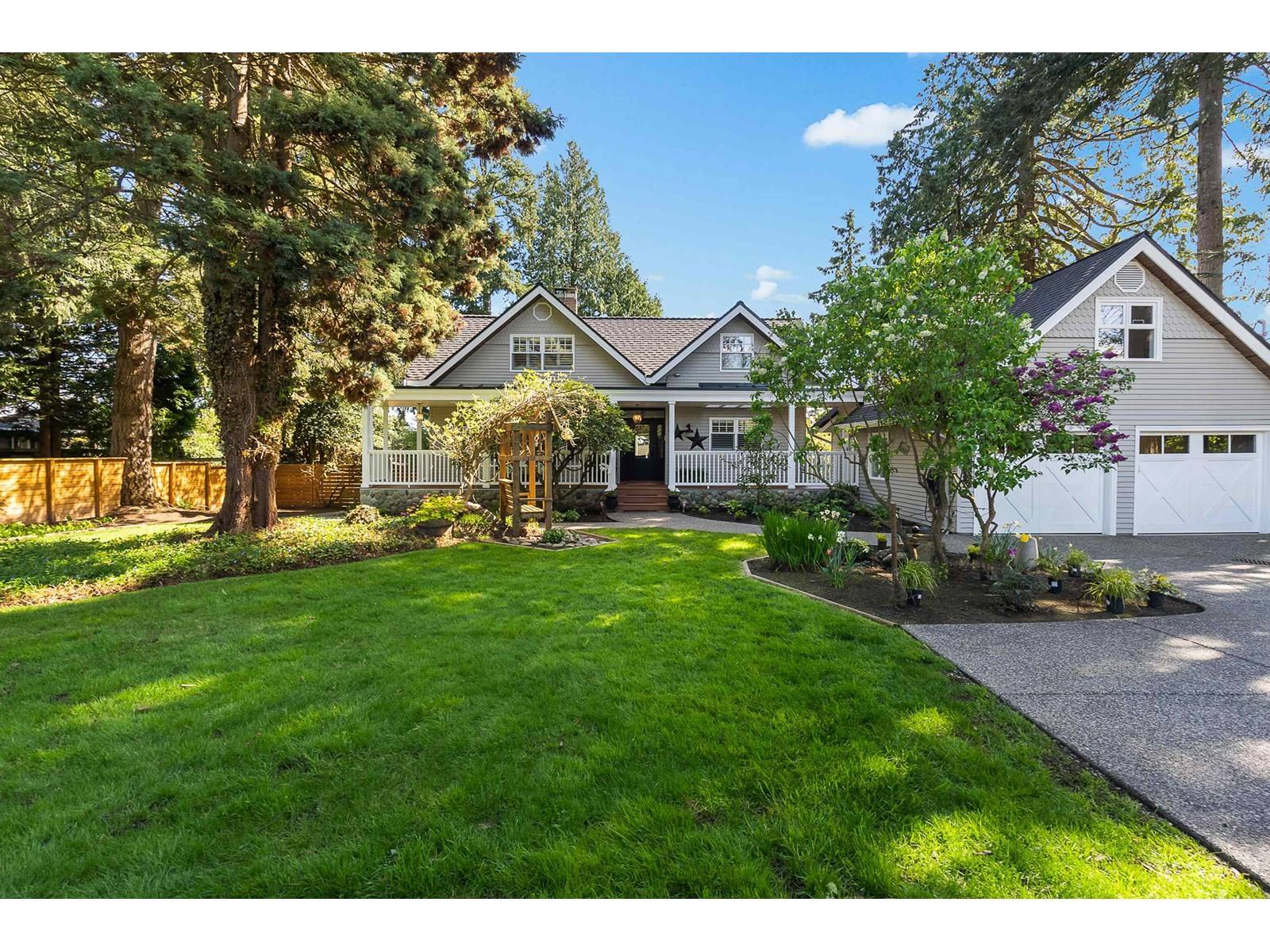 White Rock, BC V4B1A4,13892 MARINE DRIVE