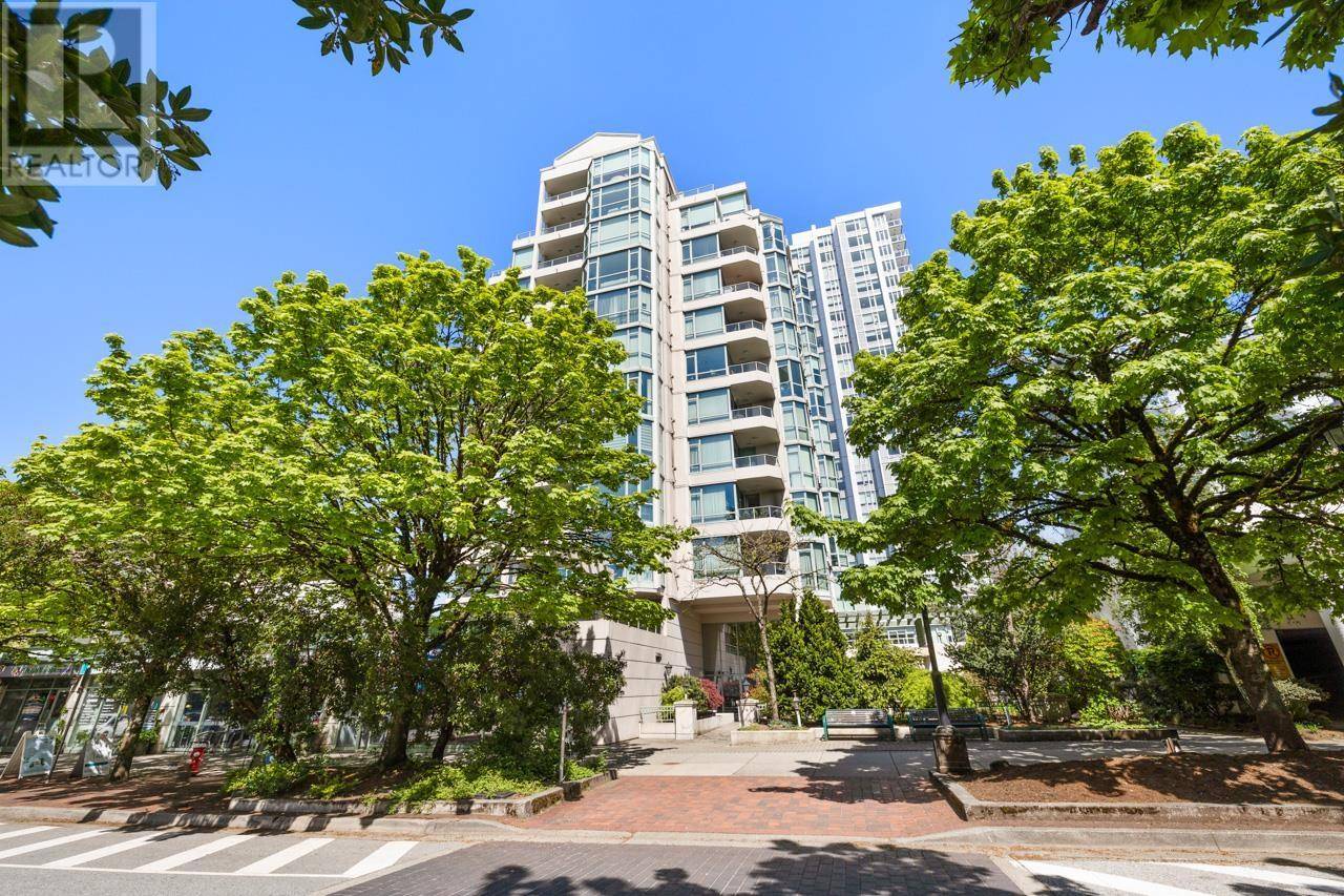 North Vancouver, BC V7L2N3,140 East 14TH ST #903