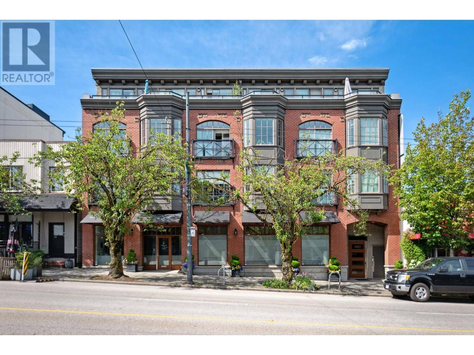 Vancouver, BC V6R2H8,4463 West 10TH AVE #306