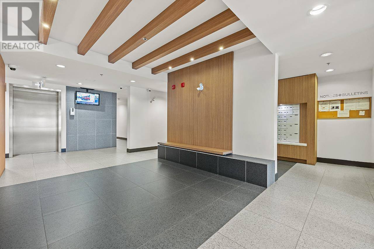 Coquitlam, BC V3J0H8,516 FOSTER AVE #103