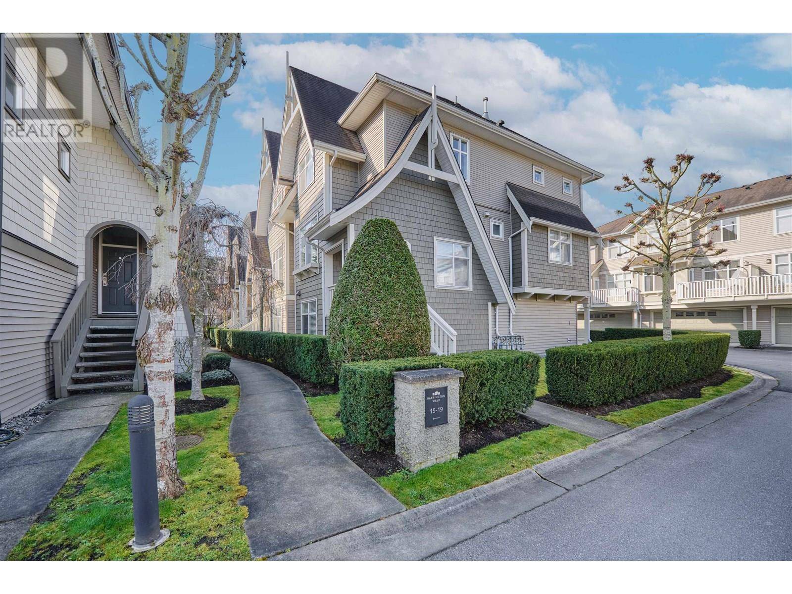 Richmond, BC V6Y4L4,7288 HEATHER ST #17